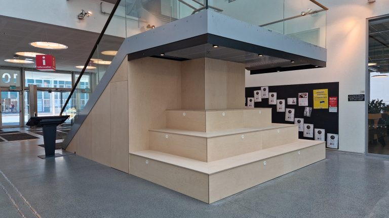 Gradäng i björkplywood