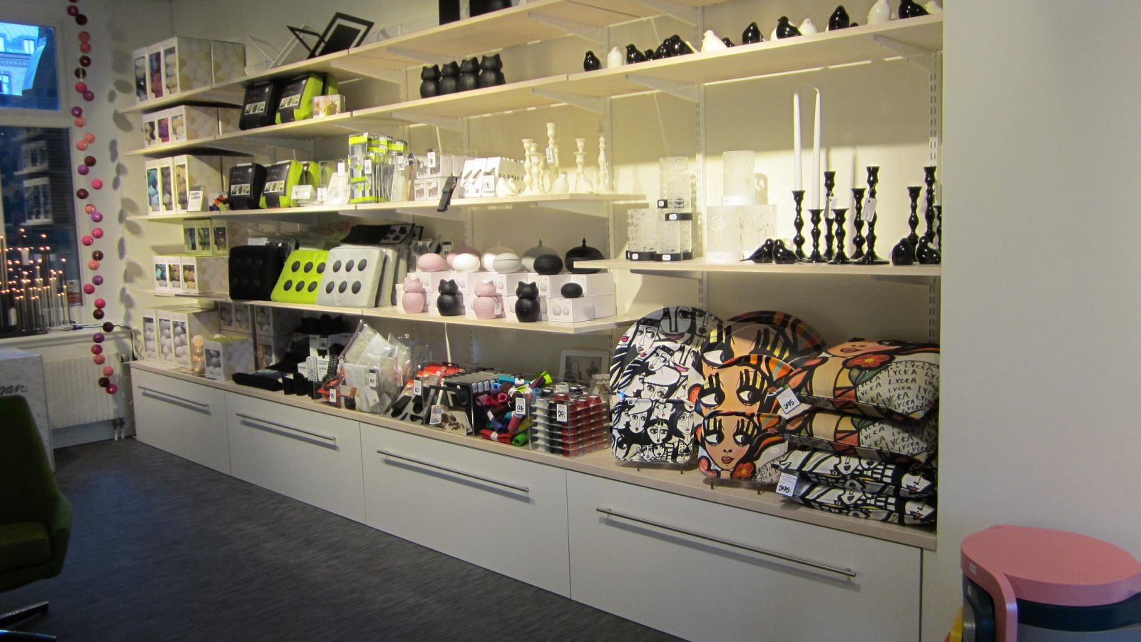 Butiksinredning Mellbloms Snickeri AB Butiksinredning Mellbloms Snickeri AB